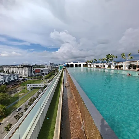 Sutera Avenue Rooftop Infinity Swimming Pool Kota Kinabalu Exterior photo